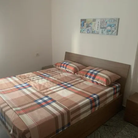 E&e Apartment *
